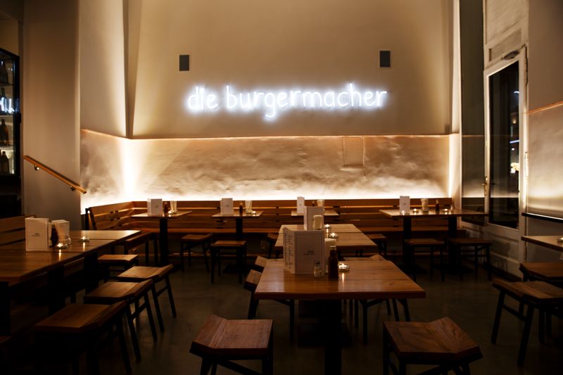 1+1 gratis classic Cheeseburger-image